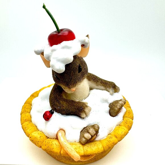 Charming Tails Other - Charming Tails "Sweetie Pie" Mouse Figurine By Fitz & Floyd 2002